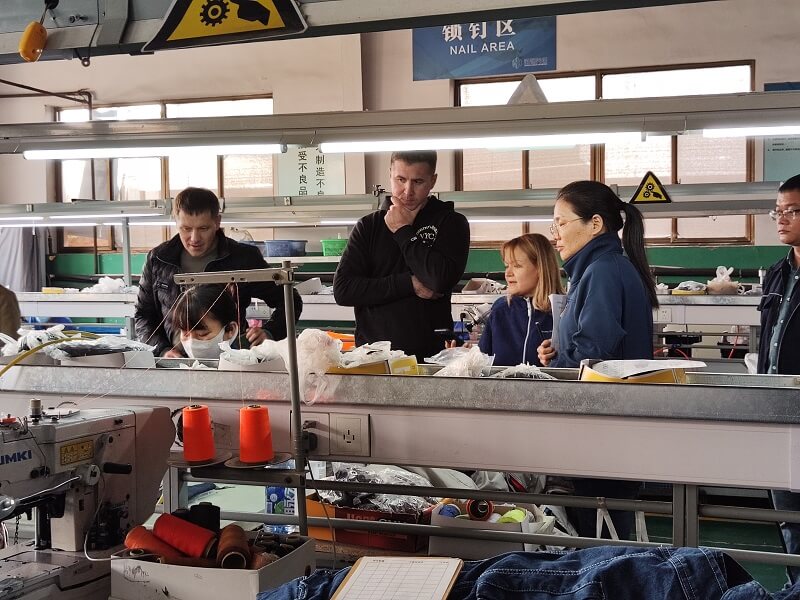 American customers come to Haiyuan factory
