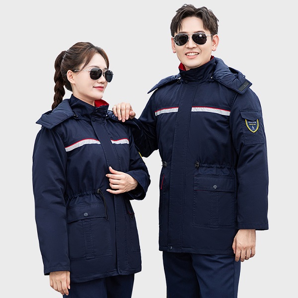 Waterproof/windproof outer layers