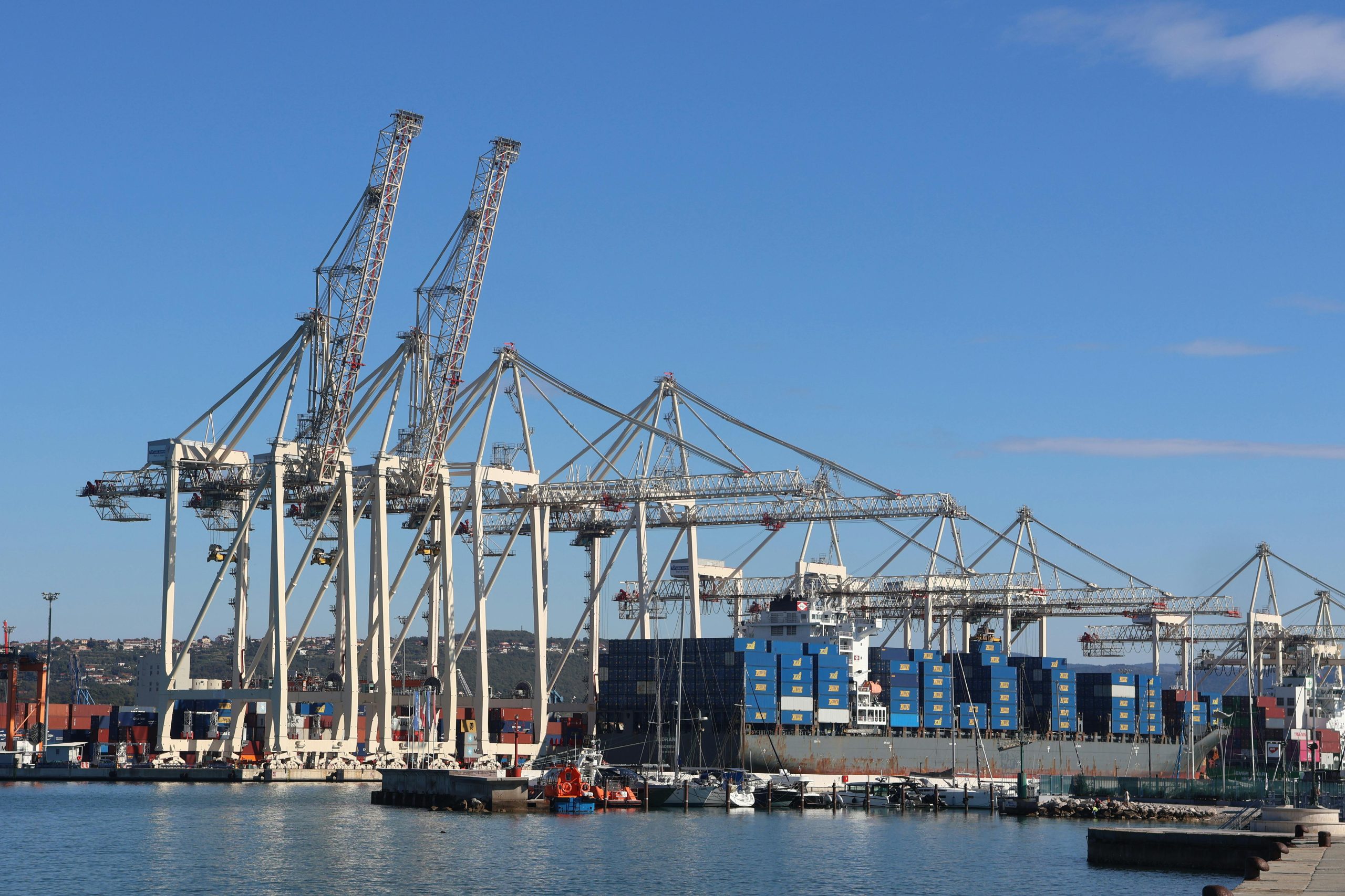 Slovenia Customs Port
